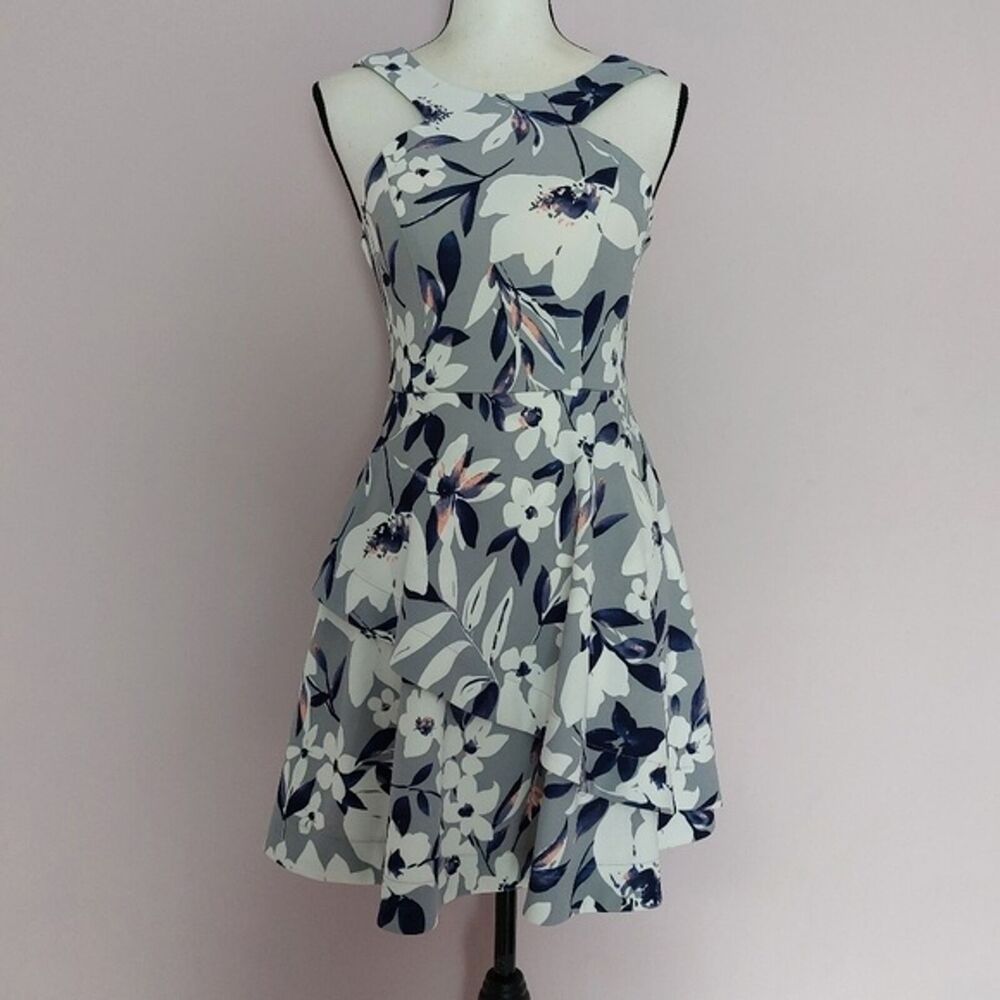 Speechless A Line Fit and Flare Floral Print Dress Size S NWT